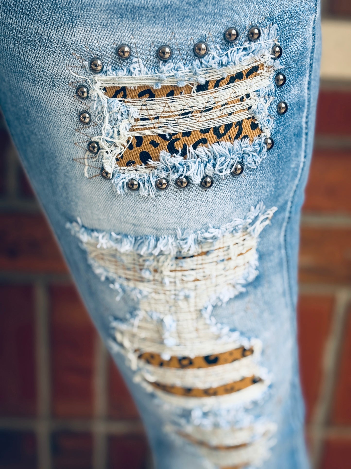 Wild Thing Oli N Hali Flares