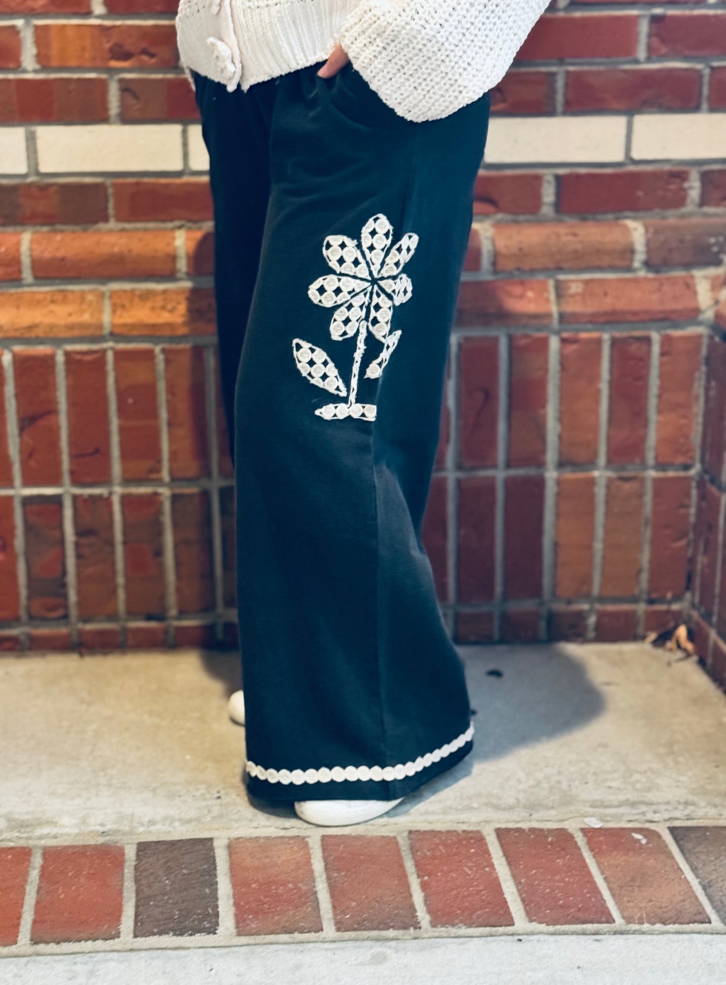 Midnight Garden Pull On Pants