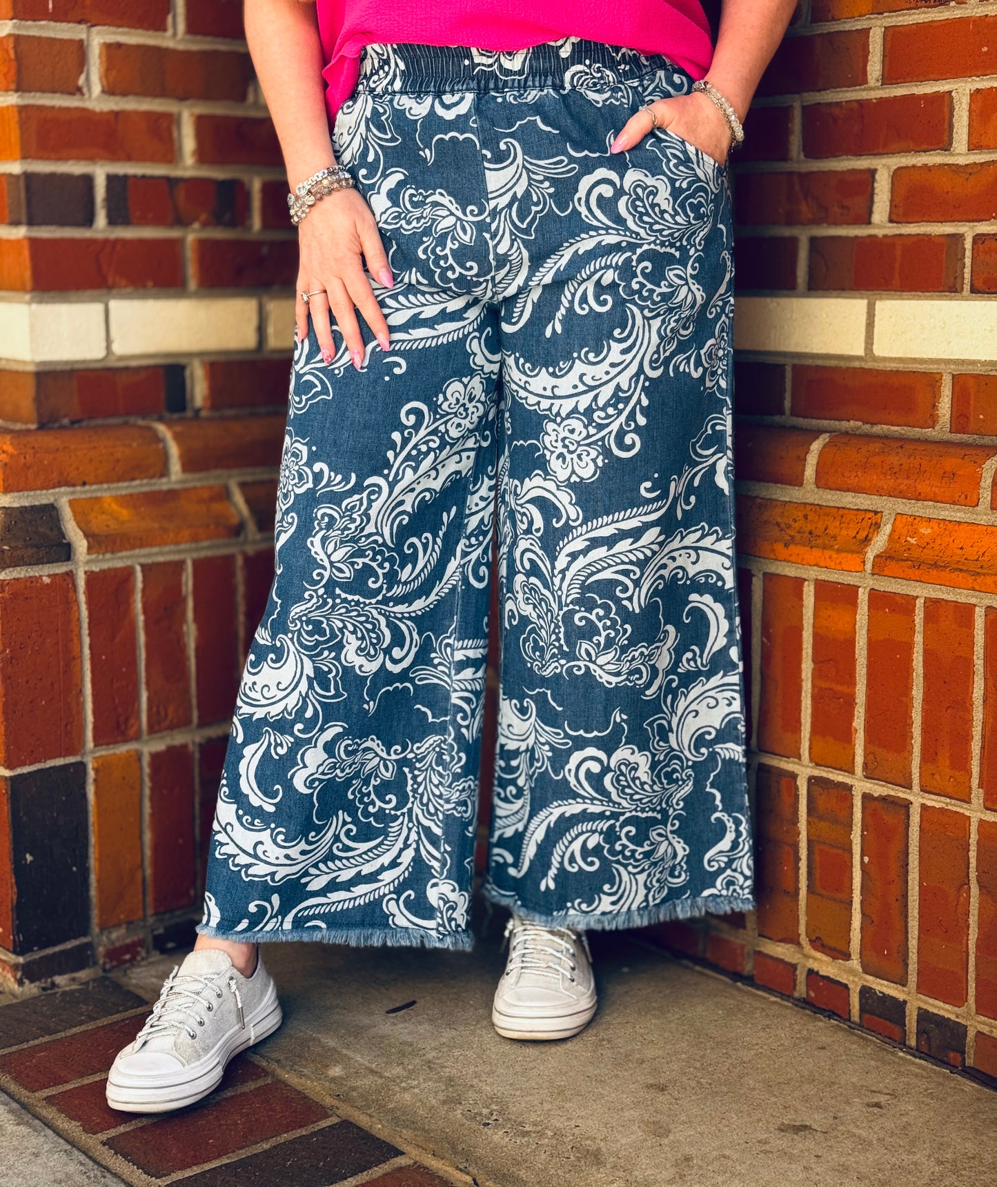 Paisley Paradise Crops