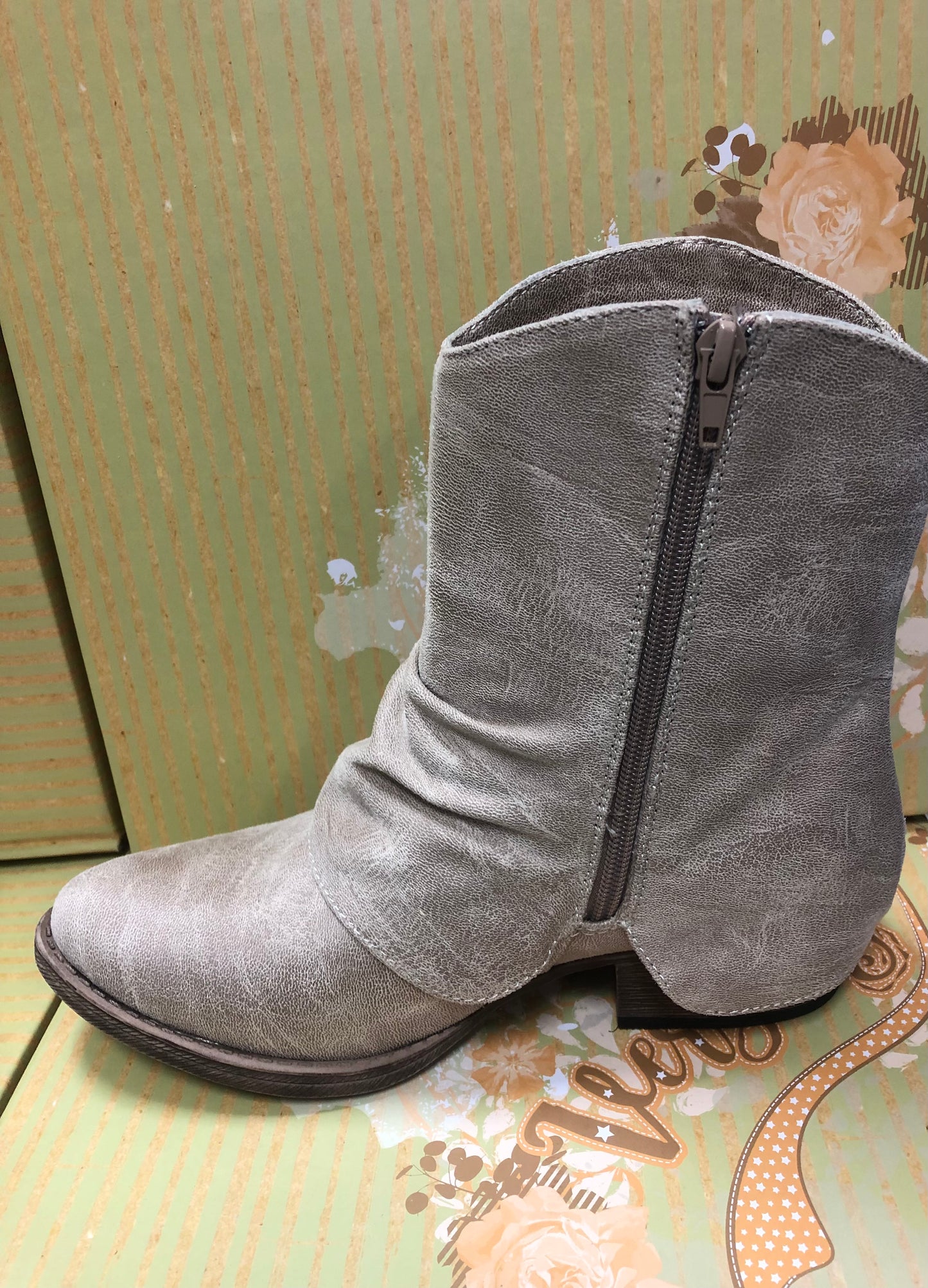 Cream Brillo Boot by Very G