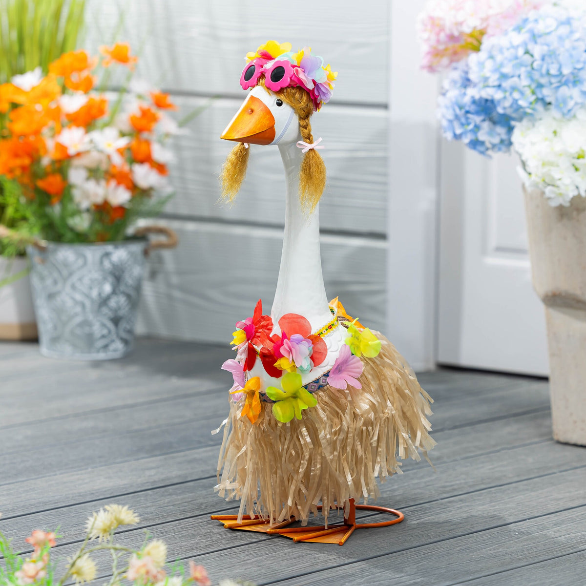 Giddy The Goose Outfits