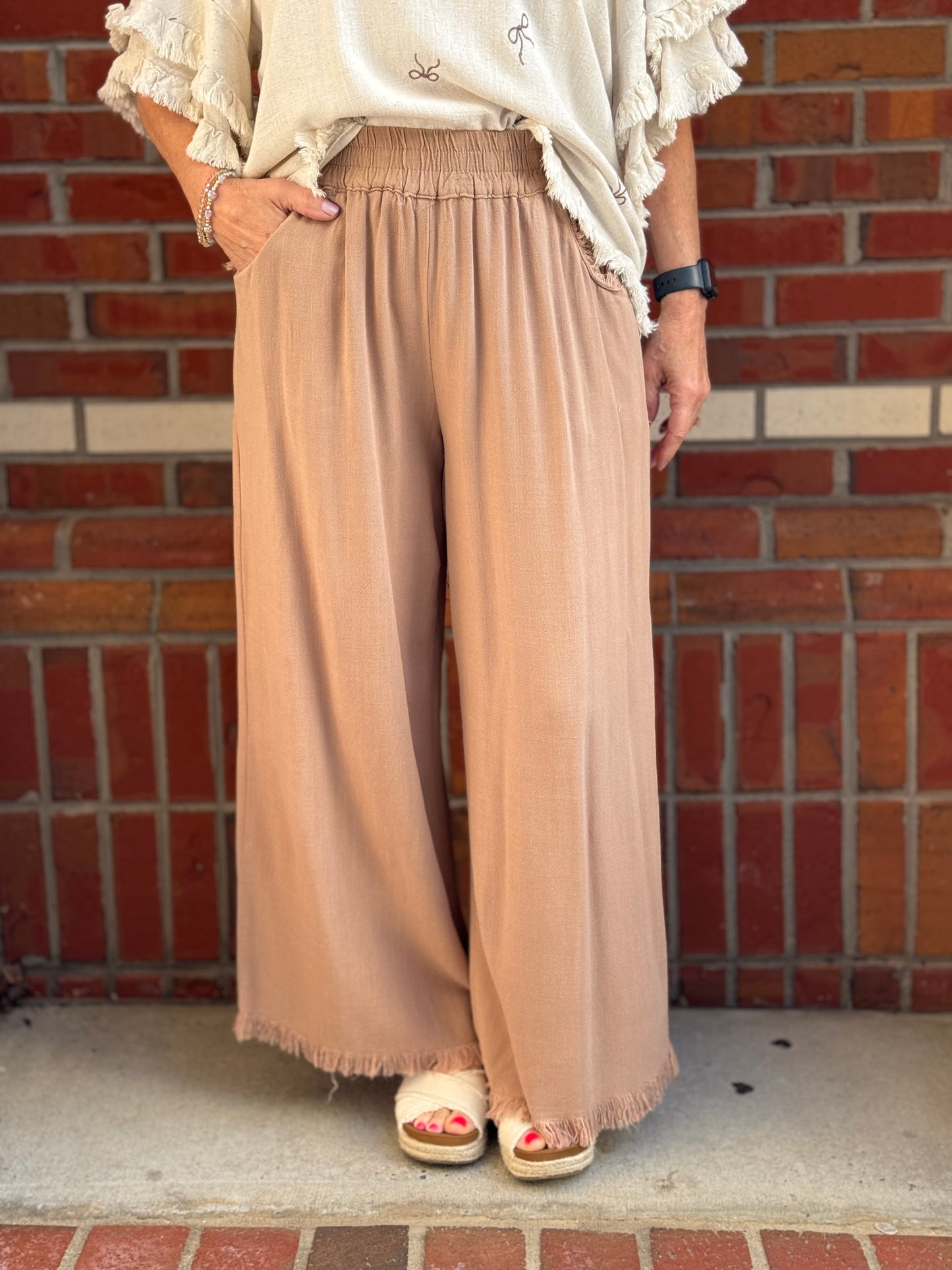 Big Squeezes Linen Pants by Umgee