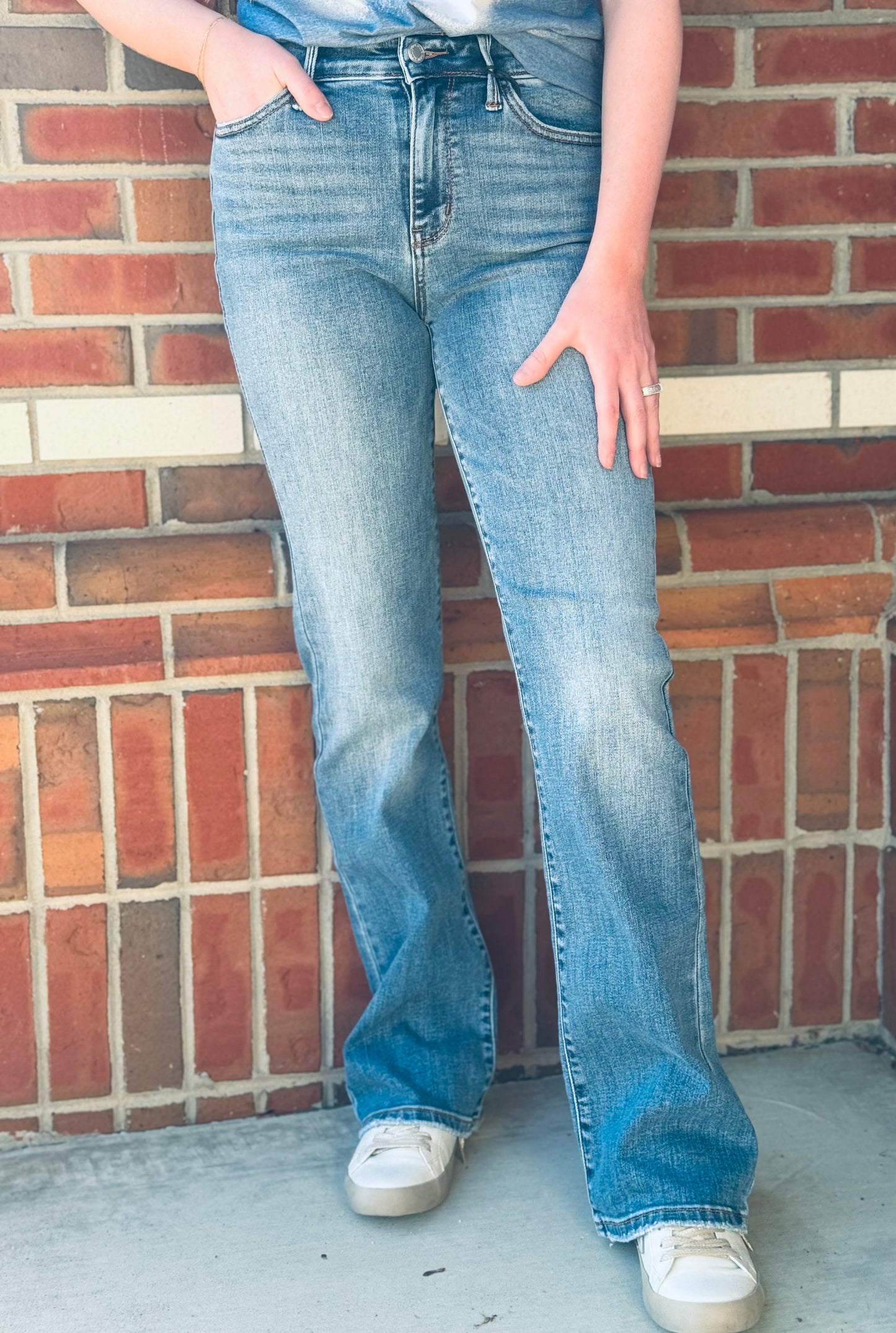 9 to 5 Mid-rise Bootcut Judy Blue