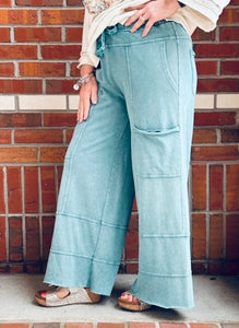 The Comfy Pant by Easel
