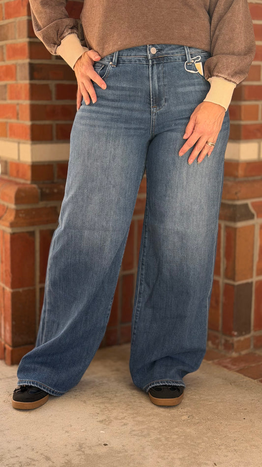 Sisterhood Baggy Jeans by Risen