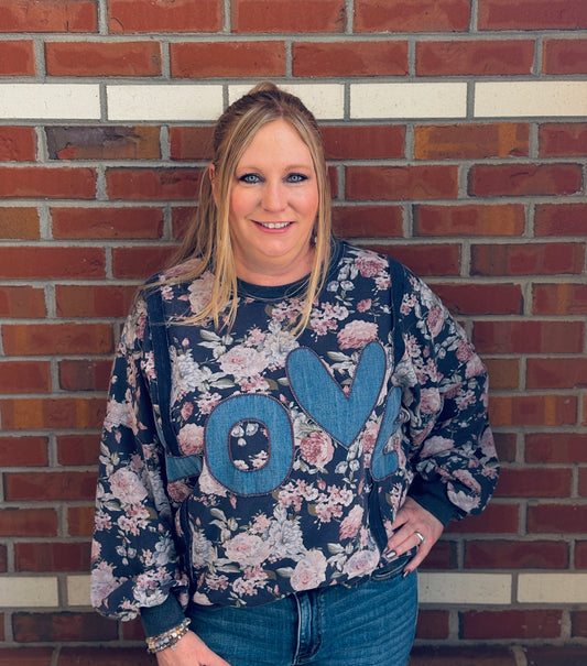 Luna Love Pull Over