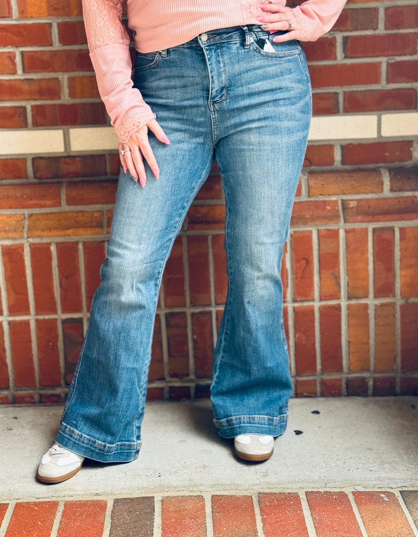Tiny Dancer Petite Judy Blue Flares