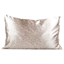 Load image into Gallery viewer, Satin Pillowcase $18.00

